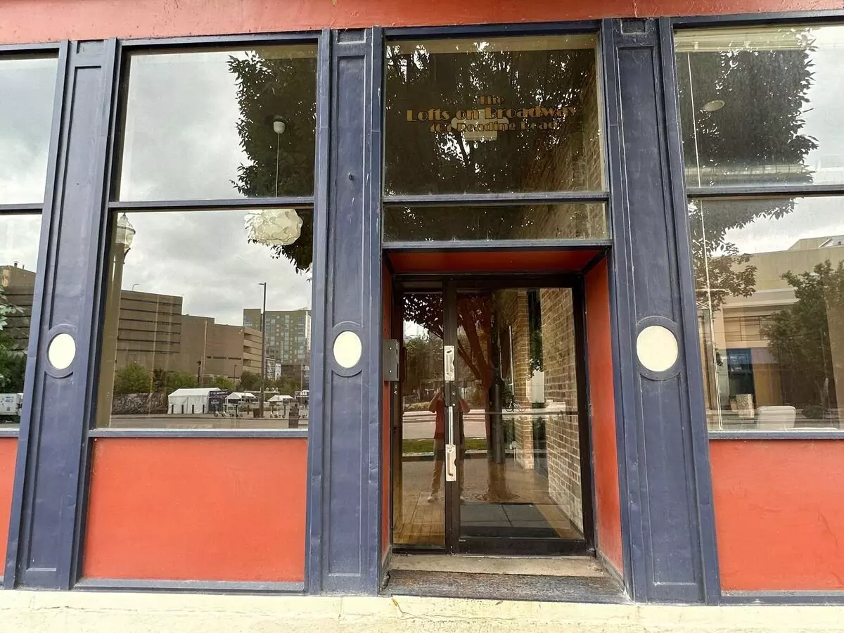 404 Reading Rd. Apartment for rent in Cincinnati, OH