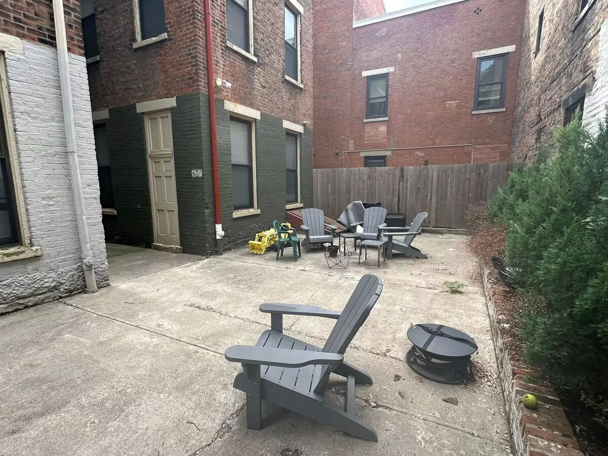 2 of 4 24-28 E 15th Apartment for rent in Cincinnati, OH