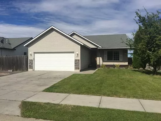 Prairie Falls Tri-level Apartment for rent in Post Falls, ID