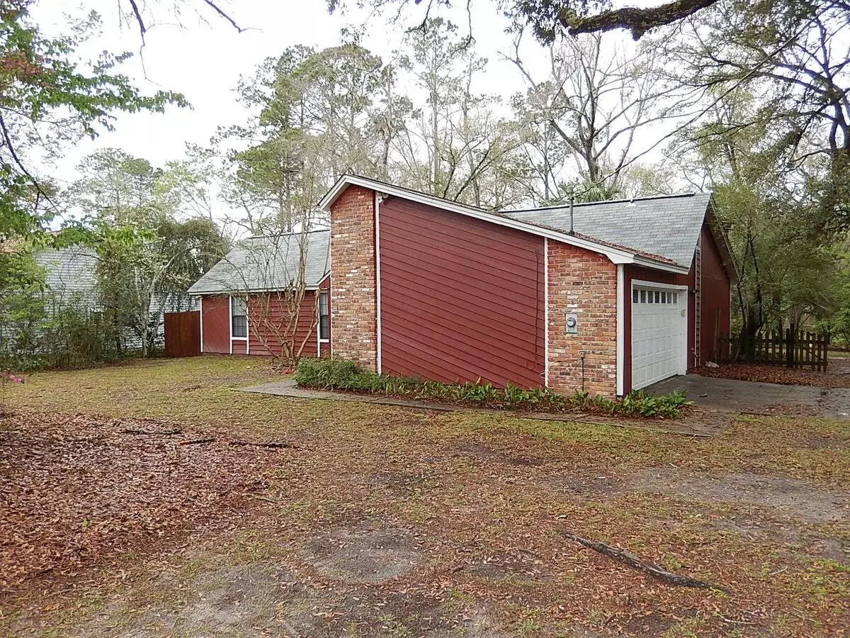 Lovely 3/2 Nw House W/ 2-car Garage, Corner Lot, Tile And Plank Flooring, & More! $1850/month Available September 1st! House for rent in Tallahassee, FL