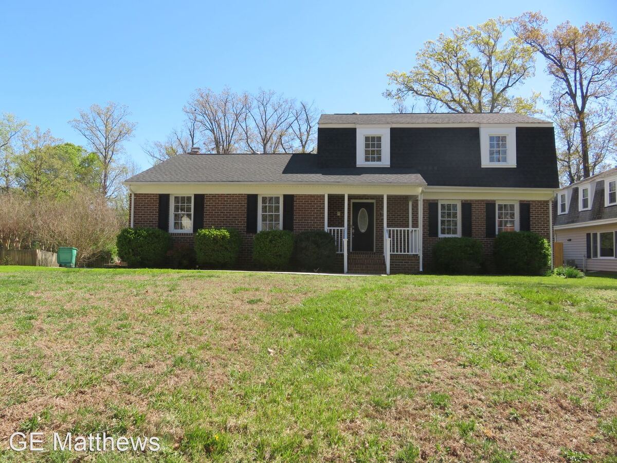 212 Stratford Ave Colonial Heights, VA House for Rent