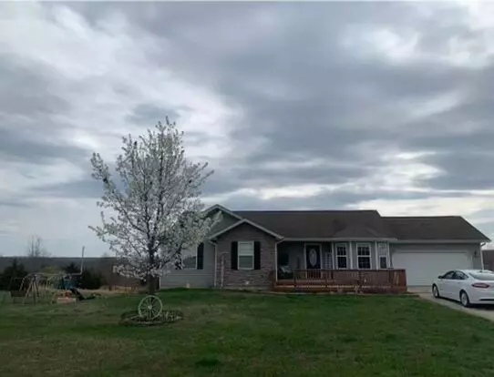 4 Bedroom House In Dixon, Mo For Rent! Apartment for rent in Dixon, MO