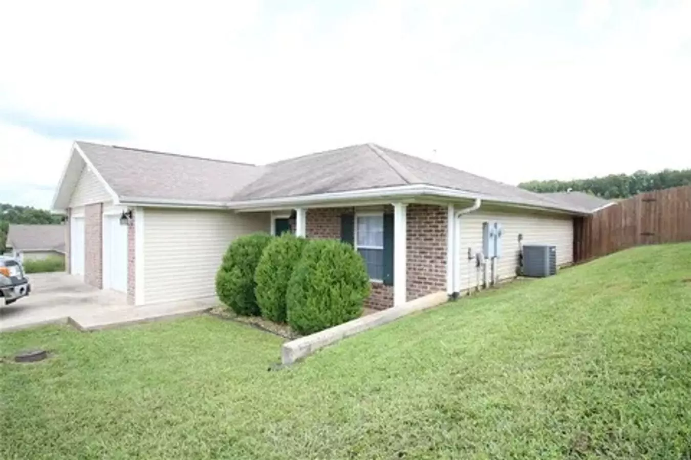 6267-mf1-e1 Apartment for rent in St Robert, MO