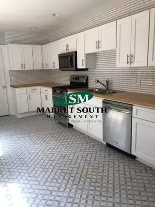 *reduced!!* Beautifully Renovated Victorian Home Apartment for rent in Savannah, GA