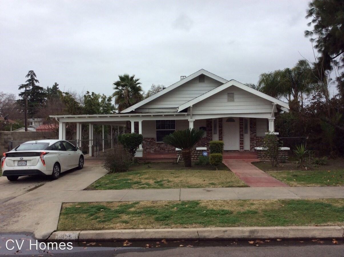 925 O St Sanger, CA House for Rent Rentable