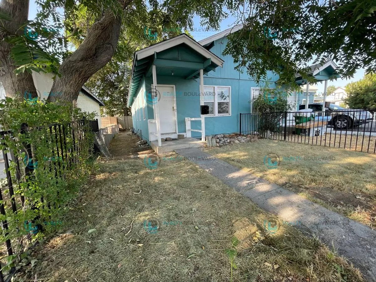Charming Cottage With Private Yards, Parking, & Fully Equipped Kitchen – Near Unr House for rent in Reno, NV