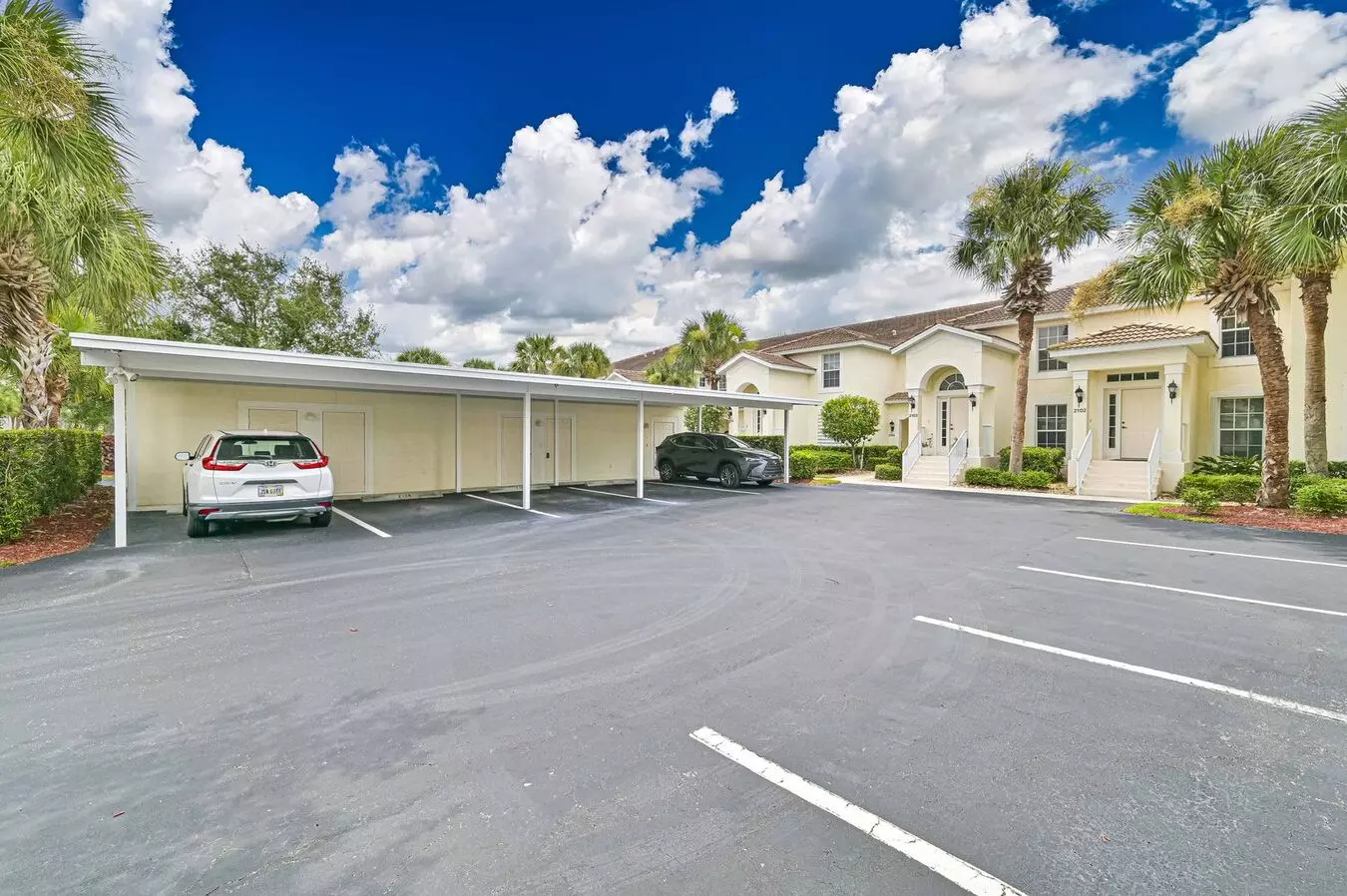 ***fully Furnished - 2/2 Condo With Lake Views In Colonial Country Club *** House for rent in Fort Myers, FL
