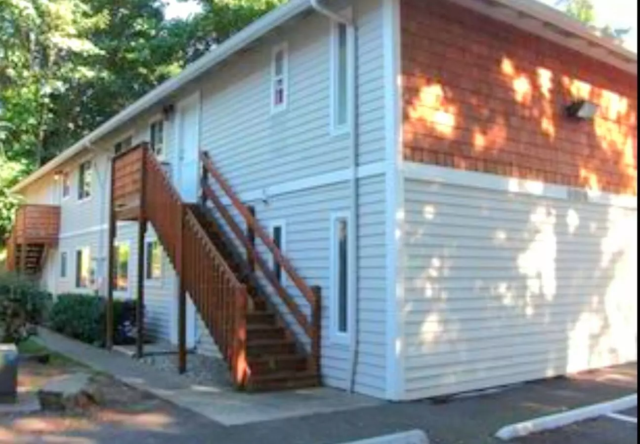 5024 212th St SW Apartment for rent in Mountlake Terrace, WA