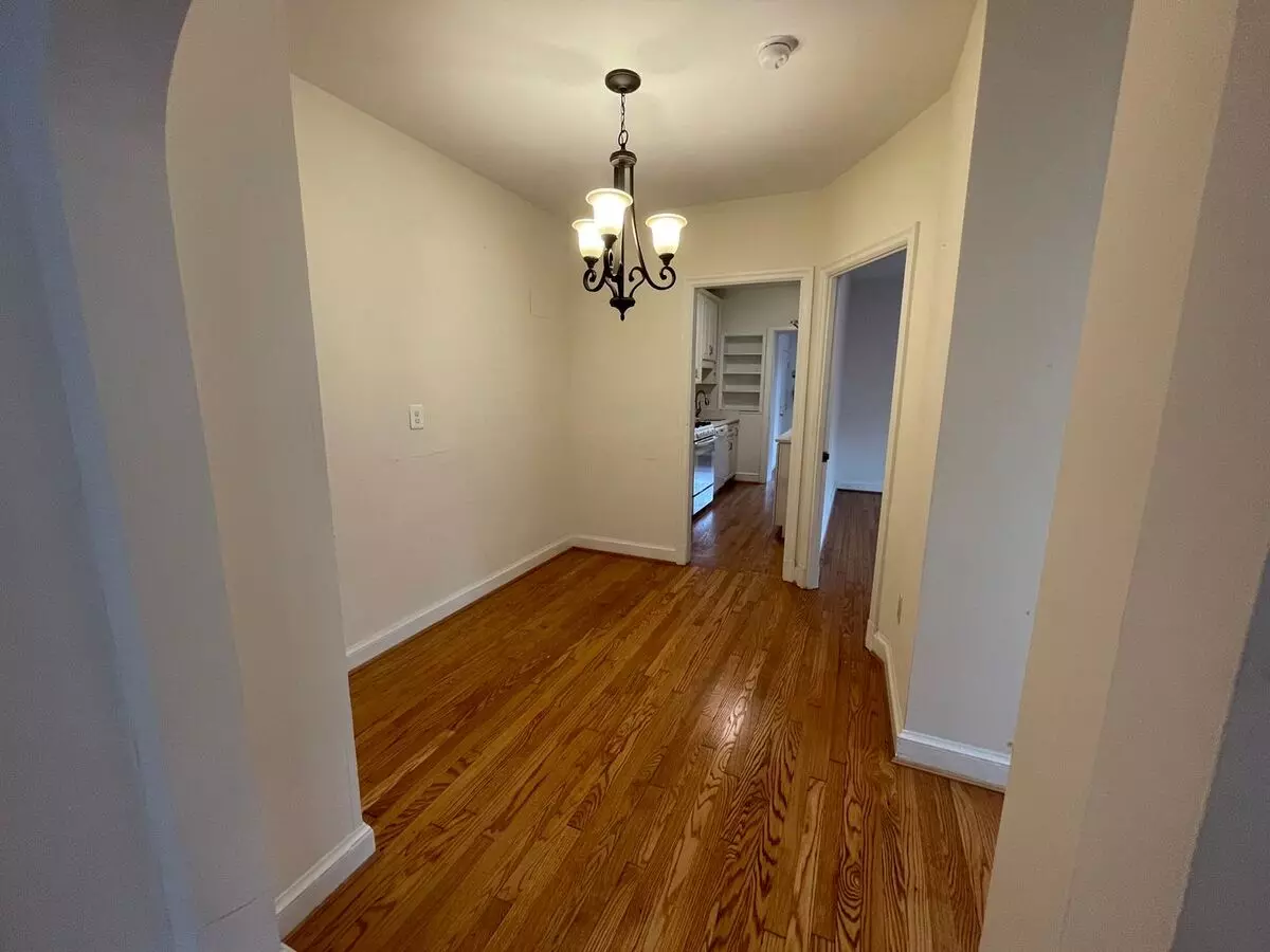2618 41st St Nw Apartment for rent in Washington, DC