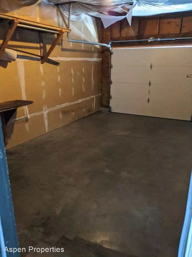 2 of 2 302 South 16th Apartment for rent in Bozeman, MT