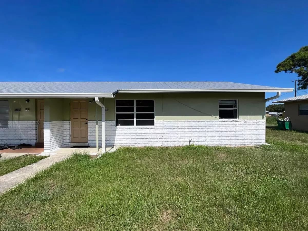 2/1 Duplex Apartment for rent in Ft Pierce, FL