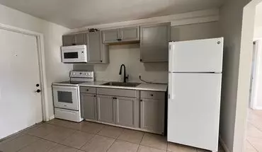 3 of 6 2/1 Duplex Apartment for rent in Ft Pierce, FL