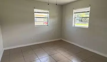 5 of 6 2/1 Duplex Apartment for rent in Ft Pierce, FL