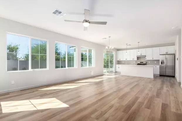 Beautiful Phoenix Home In Gated Community! Apartment for rent in Phoenix, AZ