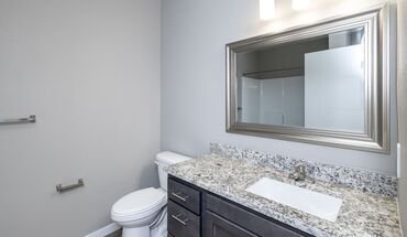 Kraewood Flats - Rent Special Apartment for rent in Northfield, MN
