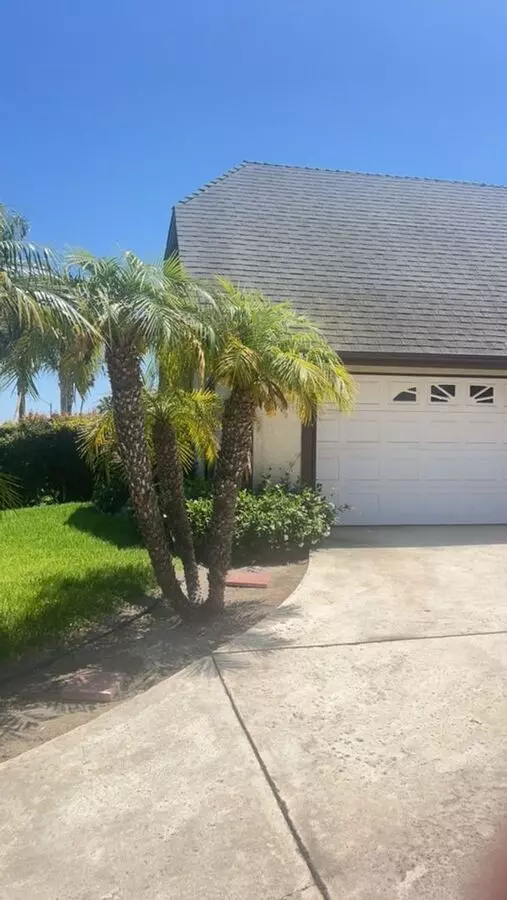 Available Now….large 4 Bedroom In Vista, With Bonus Sunroom House for rent in Vista, CA