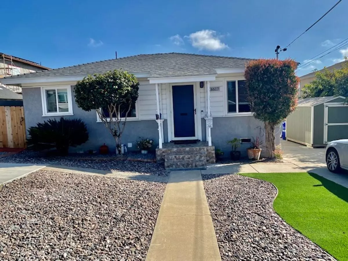 Darling 2 Bedroom, 1 Bath Single Family Home House for rent in San Diego, CA