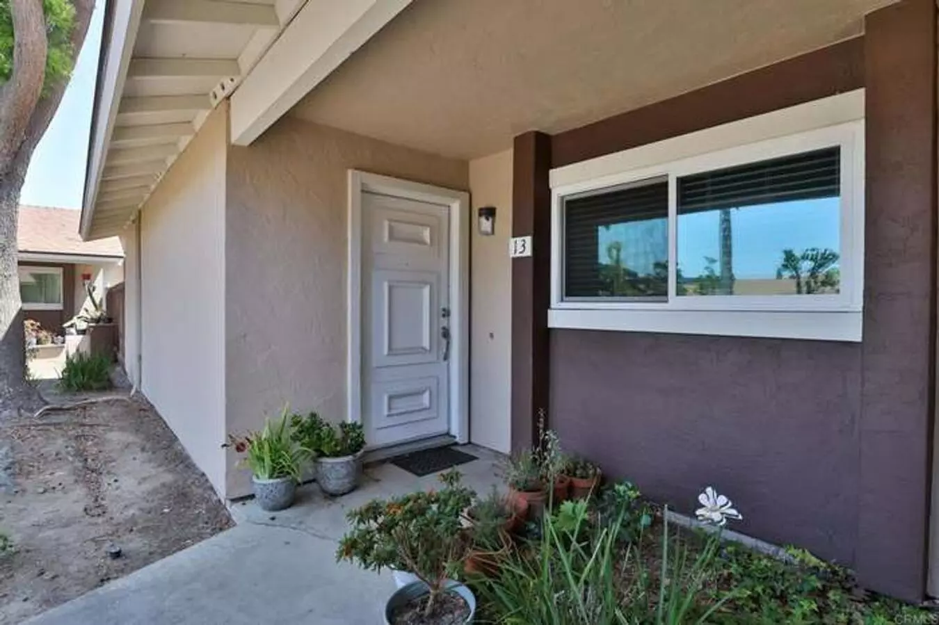 Single Story Condo Apartment for rent in San Diego, CA