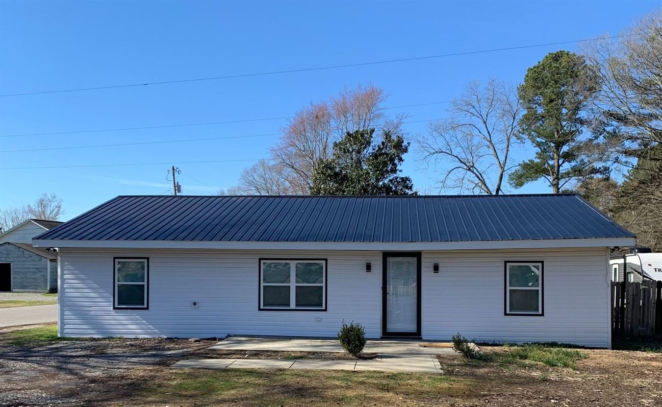 1401 Sparkman St Hartselle, AL House for Rent Rentable
