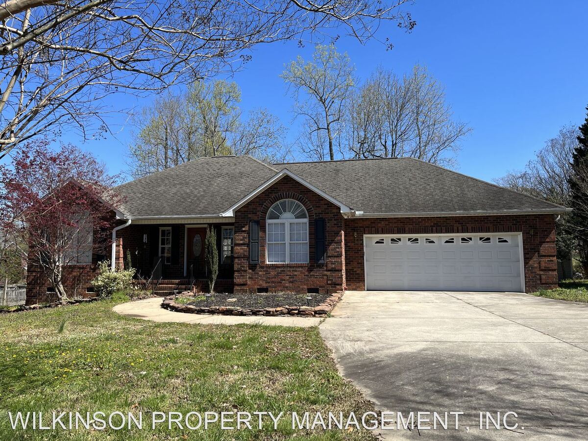 1135 Legion Club Rd Salisbury, NC House for Rent Rentable