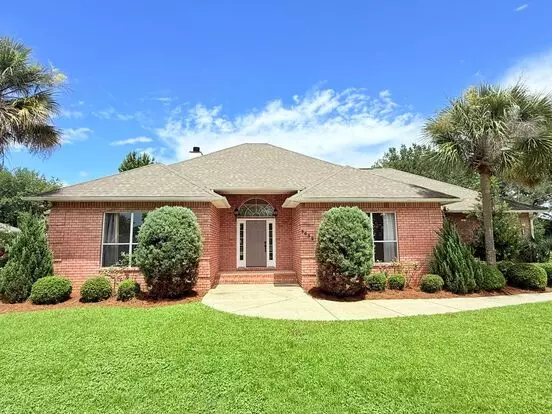 Spacious 4-bedroom Pool Home Apartment for rent in Pace, FL