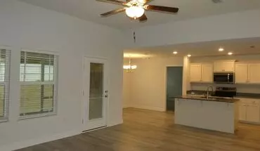 4 of 23 Charming Lanai Home - Hamilton Crossing House for rent in Milton, FL