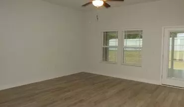 3 of 23 Charming Lanai Home - Hamilton Crossing House for rent in Milton, FL