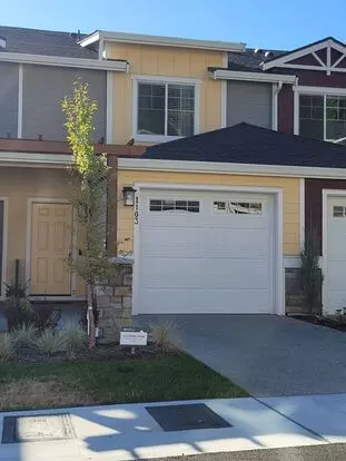 Kent Gated Community Townhome For Lease - 2 Bedroom 2.5 Bathroom Furnished - 1 Car Garage - Available September 10th, 2025 Apartment for rent in Kent, WA
