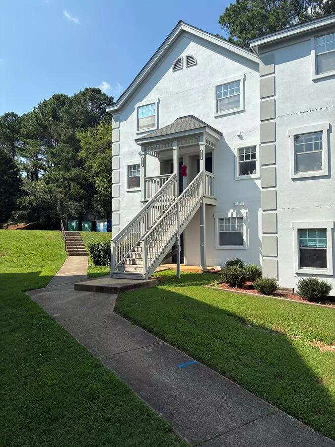 2502-205 Avent Ferry Rd House for rent in Raleigh, NC