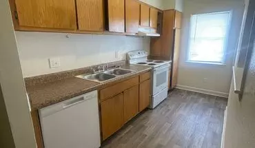 3 of 13 2502-205 Avent Ferry Rd House for rent in Raleigh, NC