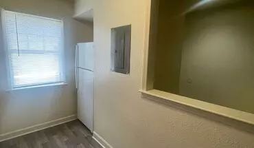 4 of 13 2502-205 Avent Ferry Rd House for rent in Raleigh, NC