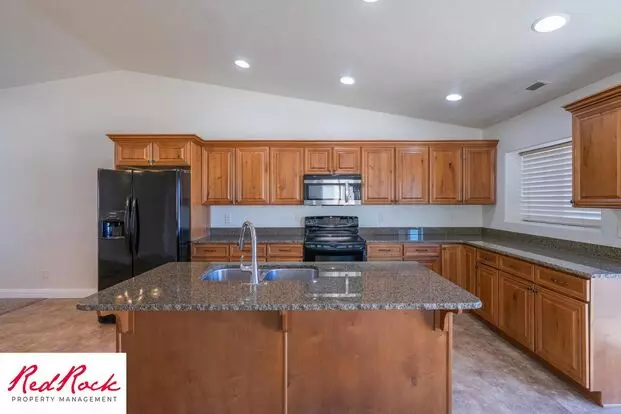 Pet Friendly 3 Bedroom 2.5 Bathroom Home Apartment for rent in St George, UT