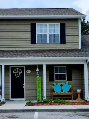 Welcome To Our Charming Townhouse In Pelletier, Nc! Apartment for rent in Peletier, NC Welcome To Our Charming Townhouse In Pelletier, Nc! Apartment for rent in Peletier, NC