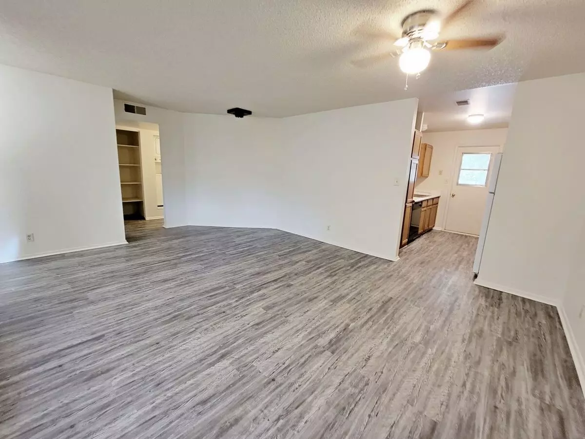 3 Bedroom 2 Bath Condo Available Now! Apartment for rent in Flagstaff, AZ