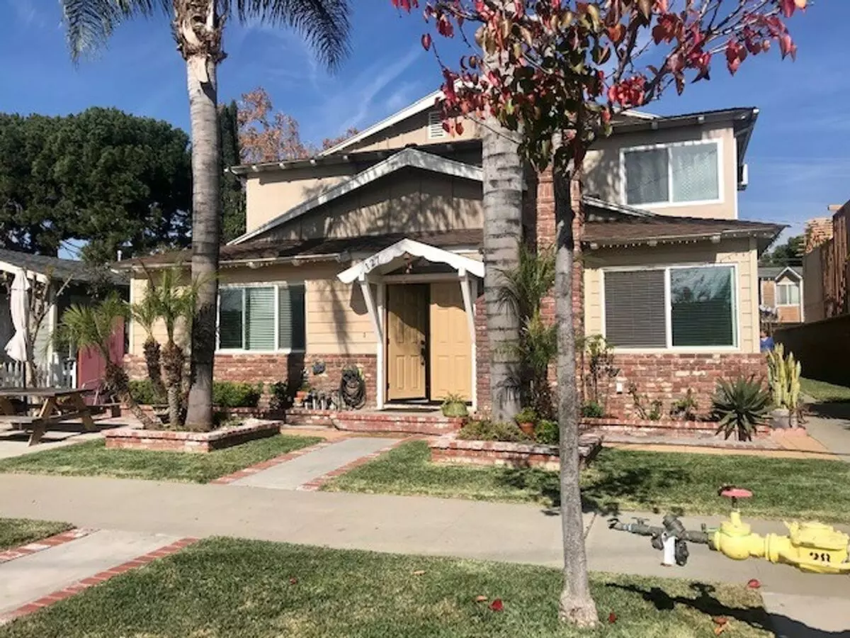 127 E Brookdale Pl Apartment for rent in Fullerton, CA