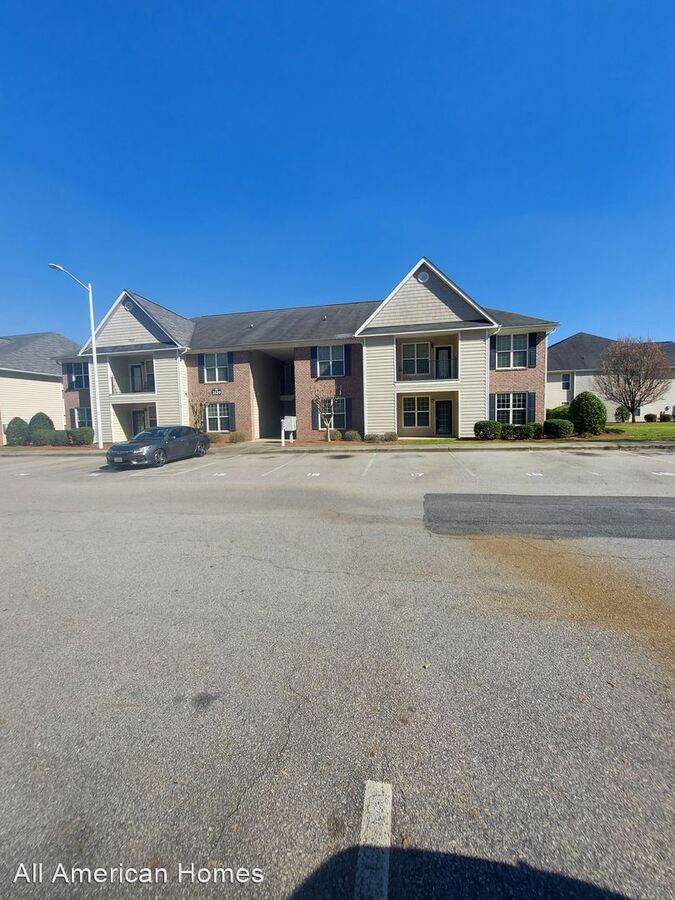2529 Mcarthur Cir 101 Fayetteville, NC House for Rent