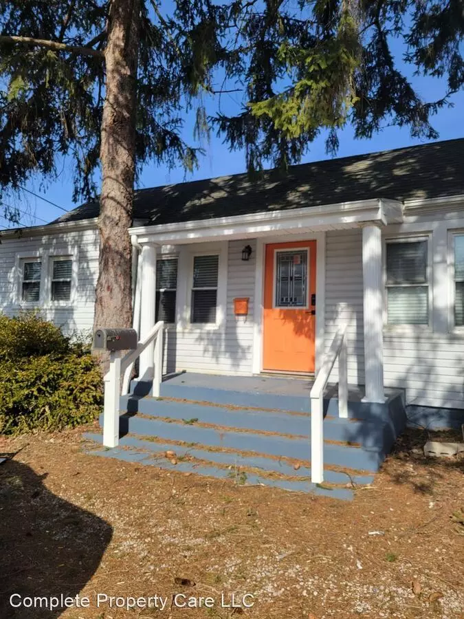 3318 E 14Th St House for rent in Muncie, IN