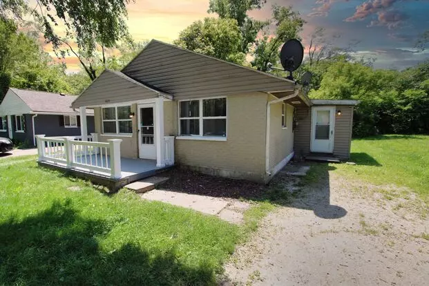 Charming 3 Bed 1 Bath Ranch Apartment for rent in Dayton, OH