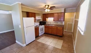 4 of 13 Charming 3 Bed 1 Bath Ranch House for rent in Dayton, OH