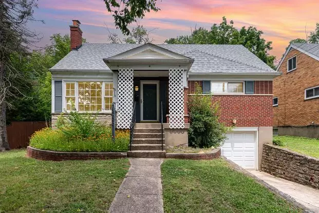 Stunningly Renovated 4 Bedroom 1 Bathroom House Apartment for rent in Cincinnati, OH