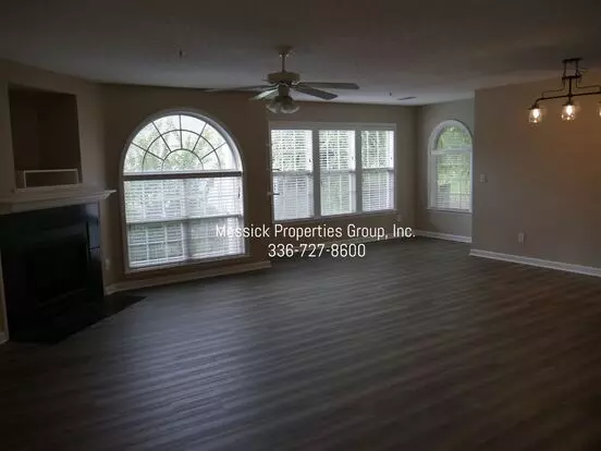 Ivy Glen At Heather Hills Apartment for rent in Winstonsalem, NC