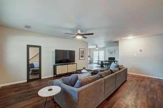 Turnkey Gem: Fully Furnished 5-bedroom Home With Spacious Layout And Corner Lot Apartment for rent in Tulsa, OK