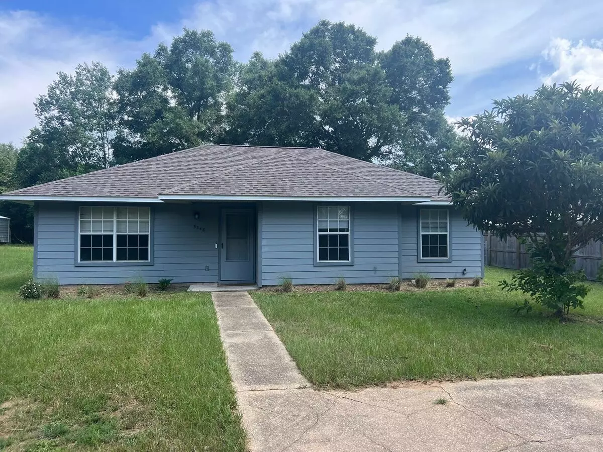 Adorable And Affordable 3/2 Milton Cottage! House for rent in Milton, FL