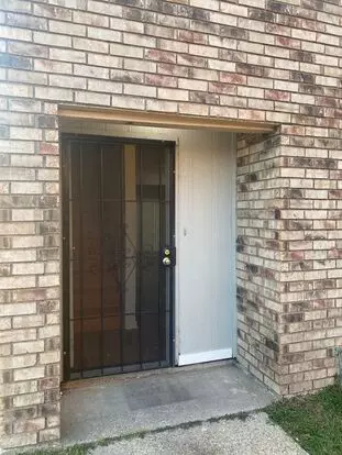 Gm 8717 Granite Dr. Apartment for rent in Baton Rouge, LA
