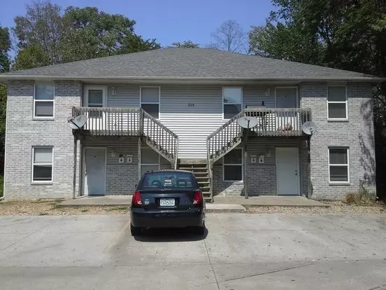 205 Emerson St Apartment for rent in Warrensburg, MO