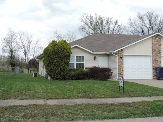 1502 8th Street Ter Apartment for rent in Knob Noster, MO