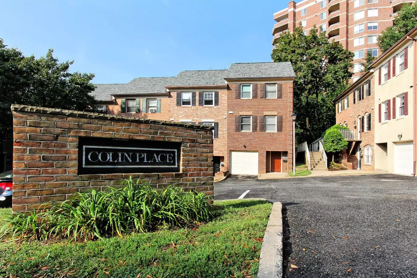 Colin Place Apartment for rent in Arlington, VA