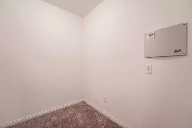 Spacious 4-bedroom Home With Modern Touches! Apartment for rent in Las Vegas, NV