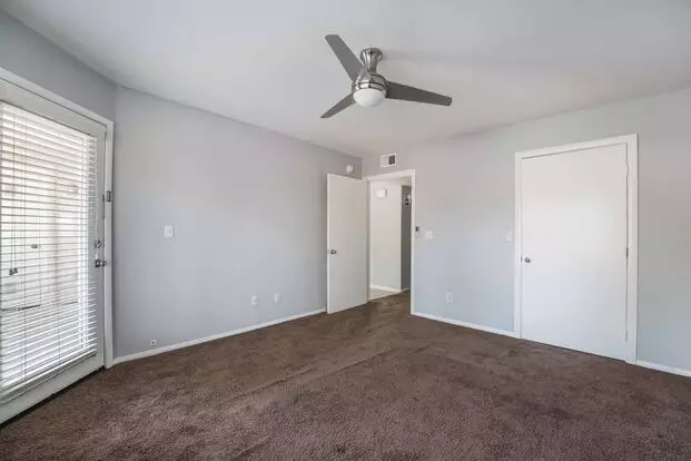 Introducing A Beautiful And Cozy Condominium With A Spacious Bedroom & A Full Bathroom. Apartment for rent in Las Vegas, NV
