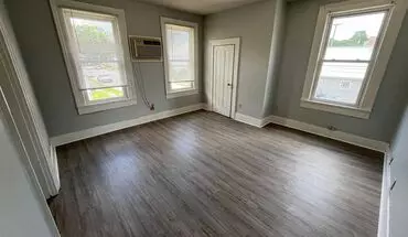 4 of 16 1015-1017 Ferry Apartment for rent in Lafayette, IN